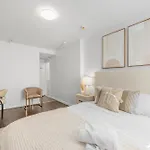 Serenity In Bay Ridge: Modern Getaway In Brooklyn