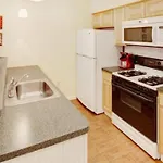 Appealing 1 Bedroom Apt In Nyc!