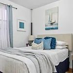 1br Walk To Park And Columbia