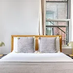 Soho 3Br W Wd Elevator Nr Cafes Restaurants Nyc-1043