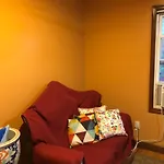 Private Unit - Shared Public Space Guest house *