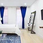 1597-9 Renovated Prime Ues Wd In Unit Apartment