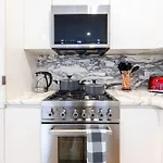 13-3 I Brand New 4br 3 Baths Duplex Private Roof Deck