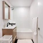13-3 I Brand New 4br 3 Baths Duplex Private Roof Deck Apartment *