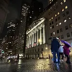Cozy 1Bd On Wall Street