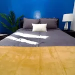 Tuk Ahoy - Sapphire Suite 1B With Shared Spaces