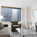 Global Luxury At The Marc Apartment *