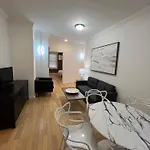 Modern By Park - 3 Br * New York