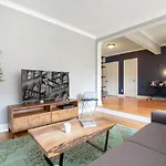 W Village 1br W Gym Doorman Nyc-132 Apartment *