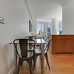 Apartment Global Luxury At Via 57 New York
