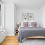 Stylish 2Bd 2Ba At Mid West