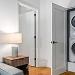 Manhattan Luxury Apartment 4