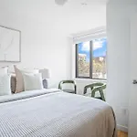 Apartment Family 3 Bedroom 1 Bath Getaway New York