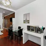 Near Time Square Cozy 2Br In Nyc