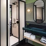 Moxy Nyc East Village 3*