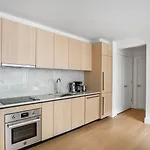 Chelsea 1br W Doorman Lounge Nr Food Hall Nyc-1196 *
