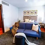 Manhattan Marvel Luxury Living In A Townhome Oasis I The Atrium I Apartment *