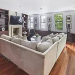 Manhattan Marvel Luxury Living In A Townhome Oasis I The Atrium I * New York