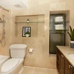Manhattan Marvel Luxury Living In A Townhome Oasis I The Atrium I *