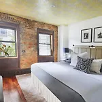 Apartment Manhattan Marvel Luxury Living In A Townhome Oasis I The Atrium I New York