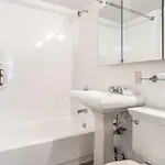 Apartment Charming 2bed 1bth Apt New York