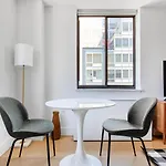 Apartment Chelsea 1br W Doorman Elevator Nr High Line Nyc-609