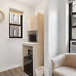 Brooklyn Apt 1Bd Sleeps 4