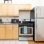 Monthly Nyc Rentals- Stylish 3 Bedroom Unit