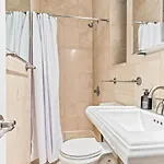 Cute 3bd 2bath Apartment New York