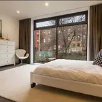 Holiday home Harlem New Multi-million Dollar Manhattan Brownstone *