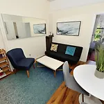 Monthly Nyc Rentals- Luxury 3 Bedroom Apartment