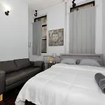 Monthly Nyc Rentals- Beautiful 4 Bedroom Unit
