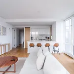 Elegant 2 Bd 2 Bath Escape Apartment New York