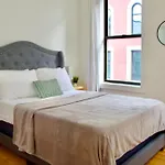 Spacious 2 Bedroom In East Village Nyc