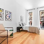 Midtown Marvel 2 Bd 2 Bath Apt
