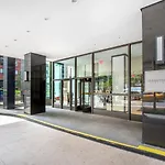 Murray Hill Studio W Doorman Gym Pool Parking Nyc-582