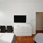 Monthly Nyc Rentals- Elegant 2 Bedroom Apartment