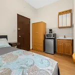 West 30th Street Hostel