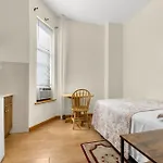 Hostel West 30th Street