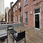 Monthly Nyc Rentals- Stunning 2 Bedroom Apt