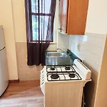 West 30th Street Hostel *