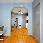 Monthly Nyc Rentals- Stylish Studio In Nyc!