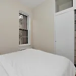 Monthly Nyc Rentals - 1 Bedroom Unit In Prime Location