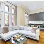 Gorgeous In Tribeca Aparthotel 4*