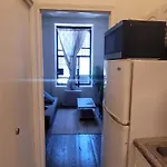 Superlative Midtown Manhattan Apartment