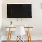 73-1111 New Studio Uws Doorman Gym