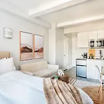 73-1111 New Studio Uws Doorman Gym