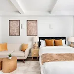 73-410 Luxury 24 Dm New Uws Gym Laundry Apartment *