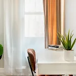 73-410 Luxury 24 Dm New Uws Gym Laundry Apartment *