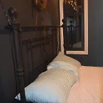 Hell\'S Kitchen - One Bedroom Apartment